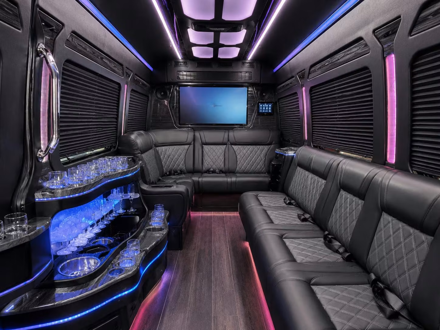 charterbusrentalbridgeportct com is the go to for corporate suite and group ticket sporting event shuttles in bridgeport