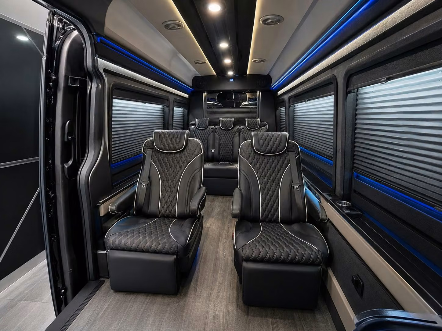 get a dedicated airport shuttle bus for large groups flying out of bridgeport